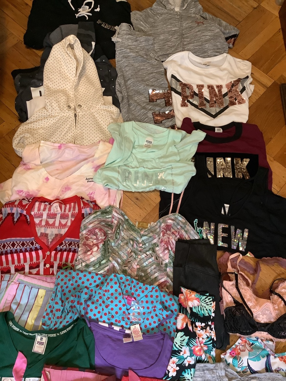 Victoria Secret Pink bundle.